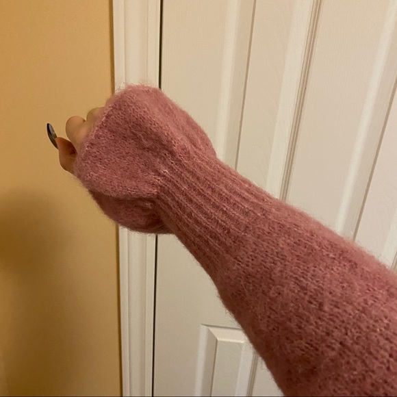 Zara Pink Sweater - Picture 5 of 5
